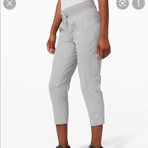 Lululemon Studio Crop 25’